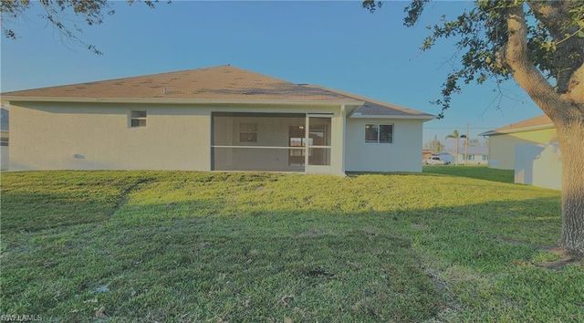 1302 SW 11th ST, Cape Coral, FL 33991