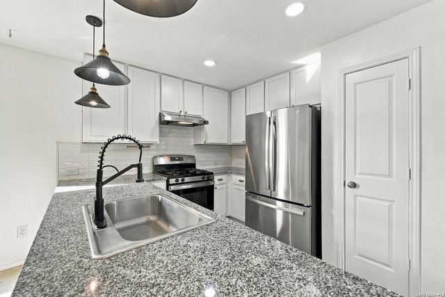9599 Littleton Grist, San Antonio, TX 78254