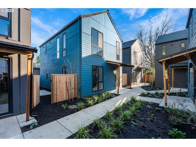 5492 Se Boise St, Portland, OR 97206