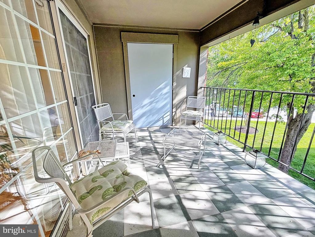 Image 26 of property listing at 6 FOURWOOD CT #6C, Baltimore, MD 21209