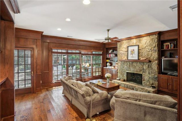 2029 Dellwood Drive NW, Atlanta, GA 30309