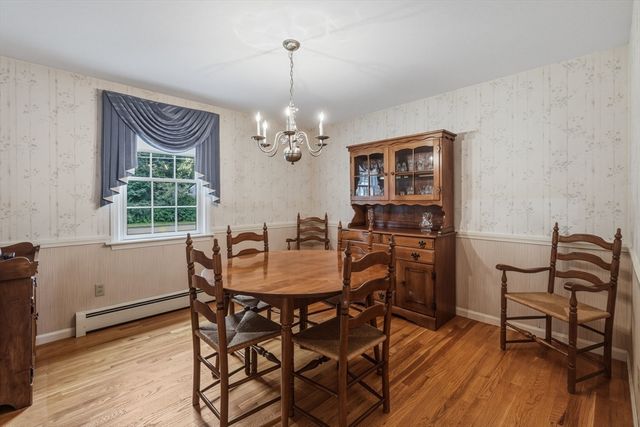 71 Cedar Rd, Longmeadow, MA 01106
