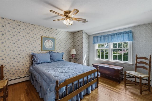 71 Cedar Rd, Longmeadow, MA 01106