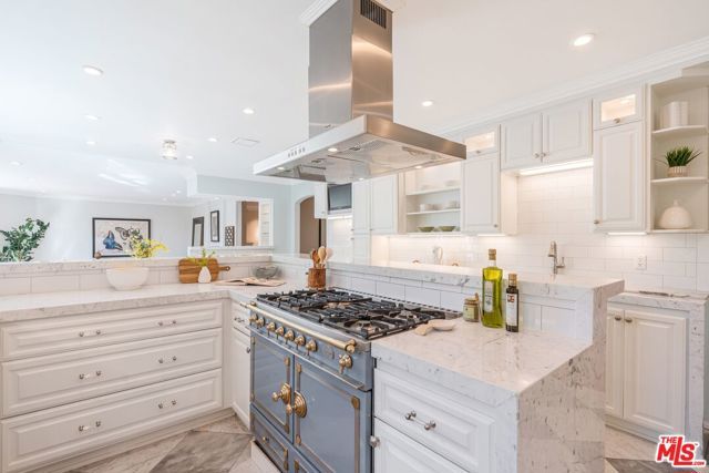 143 Marguerita Avenue, Santa Monica, CA 90402