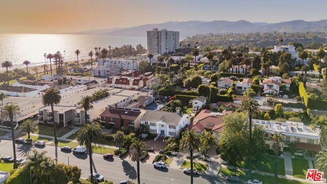 143 Marguerita Avenue, Santa Monica, CA 90402