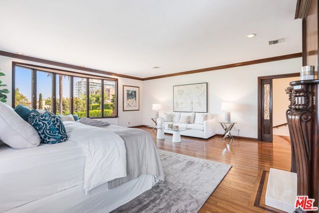143 Marguerita Avenue, Santa Monica, CA 90402
