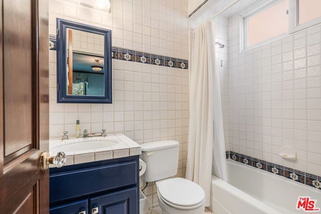 143 Marguerita Avenue, Santa Monica, CA 90402
