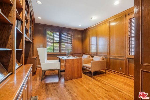 143 Marguerita Avenue, Santa Monica, CA 90402