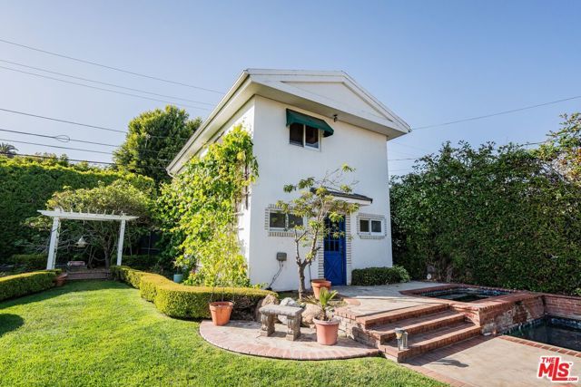143 Marguerita Avenue, Santa Monica, CA 90402