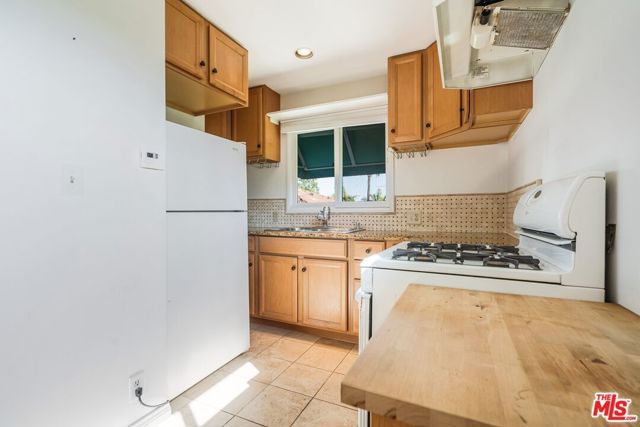143 Marguerita Avenue, Santa Monica, CA 90402