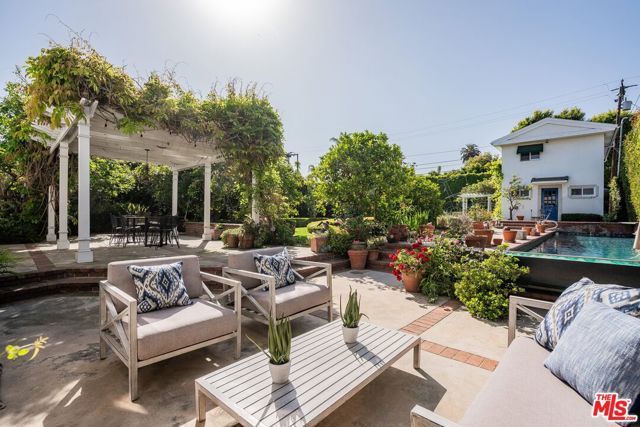 143 Marguerita Avenue, Santa Monica, CA 90402
