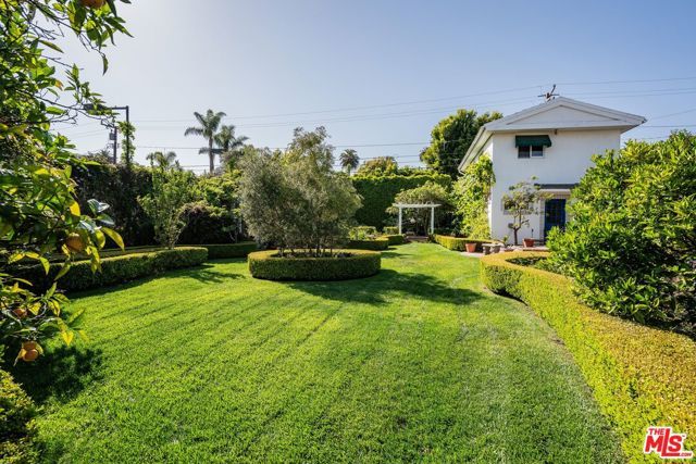 143 Marguerita Avenue, Santa Monica, CA 90402