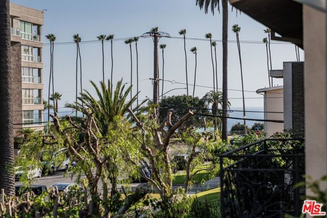 143 Marguerita Avenue, Santa Monica, CA 90402