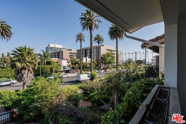 143 Marguerita Avenue, Santa Monica, CA 90402