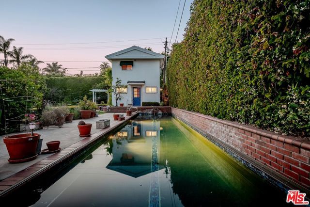 143 Marguerita Avenue, Santa Monica, CA 90402
