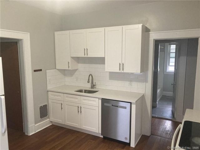 193-195 Wolcott Hill Road, Wethersfield, CT 06109