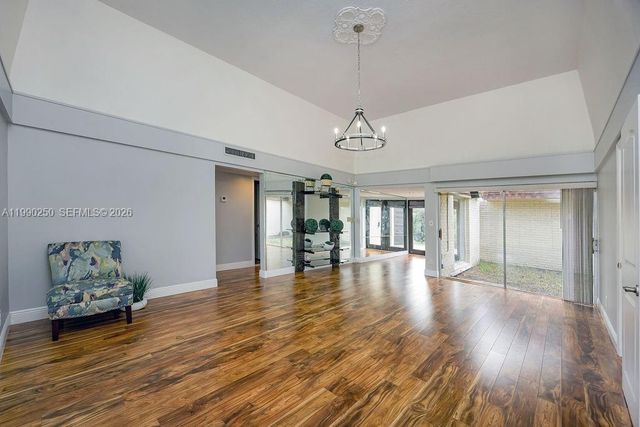 5311 Banyan Ln, Tamarac, FL 33319