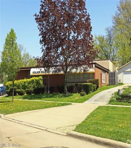 5117 Lee Road, Maple Heights, OH 44137