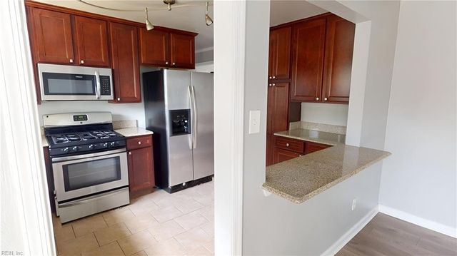 5552 Hatteras RD, Virginia Beach, VA 23462