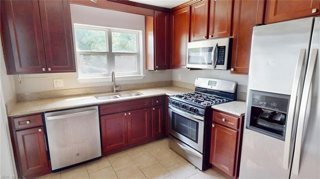 5552 Hatteras RD, Virginia Beach, VA 23462