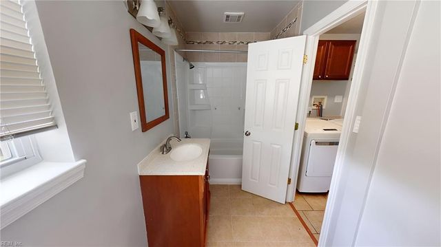 5552 Hatteras RD, Virginia Beach, VA 23462