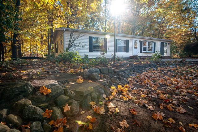 2215 N Holiday Drive, Mears, MI 49436