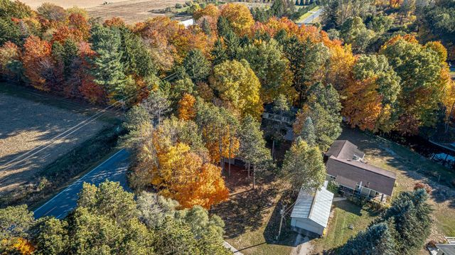 2215 N Holiday Drive, Mears, MI 49436
