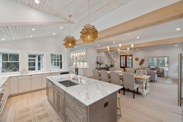 4 Forest Trail Court 1, Isle Of Palms, SC 29451