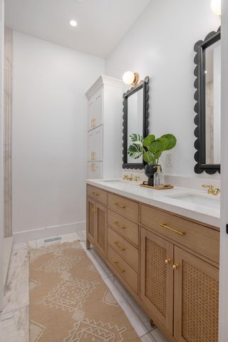 4 Forest Trail Court 1, Isle Of Palms, SC 29451