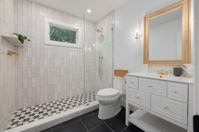 4 Forest Trail Court 1, Isle Of Palms, SC 29451