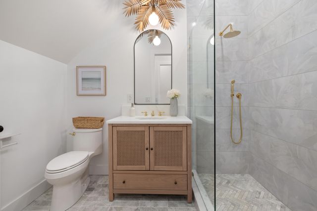 4 Forest Trail Court 1, Isle Of Palms, SC 29451