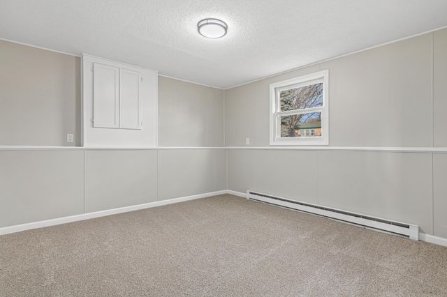 35 Knollwood Street W, Annandale, MN 55302