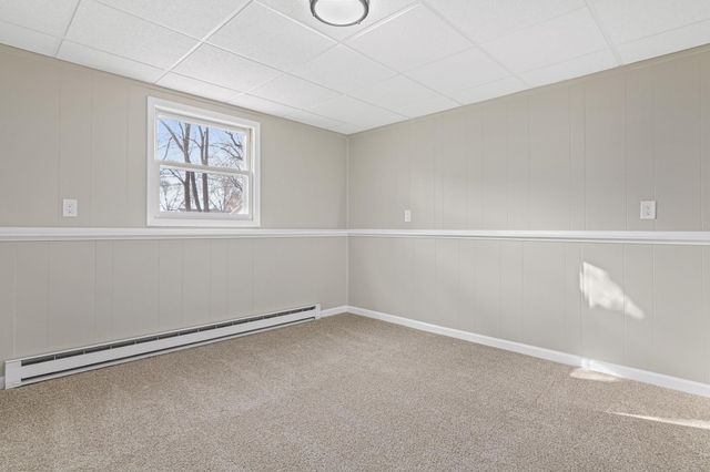 35 Knollwood Street W, Annandale, MN 55302