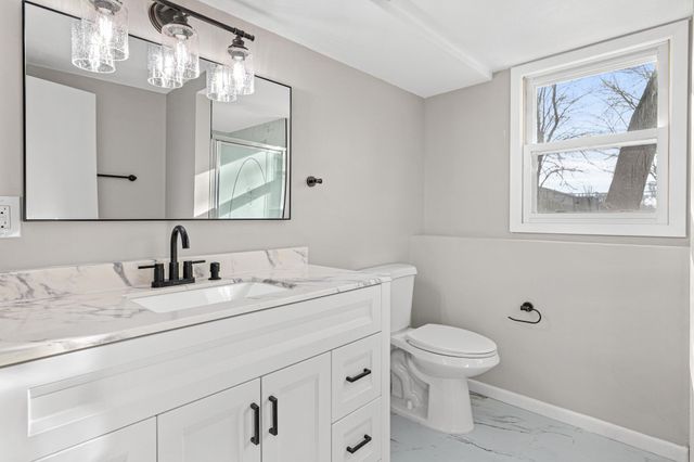 35 Knollwood Street W, Annandale, MN 55302