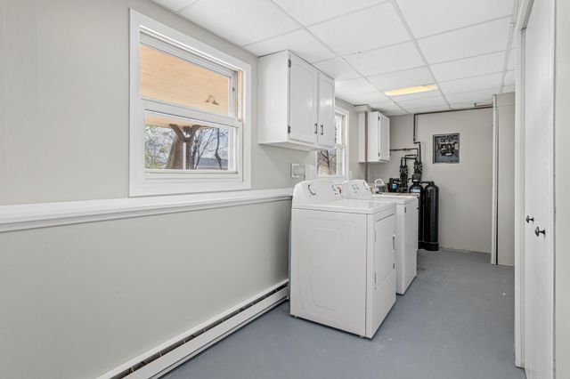 35 Knollwood Street W, Annandale, MN 55302