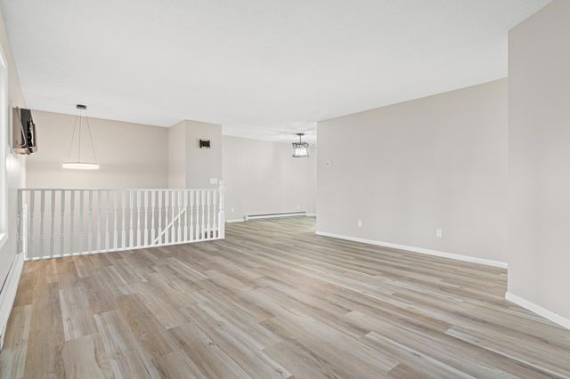 35 Knollwood Street W, Annandale, MN 55302