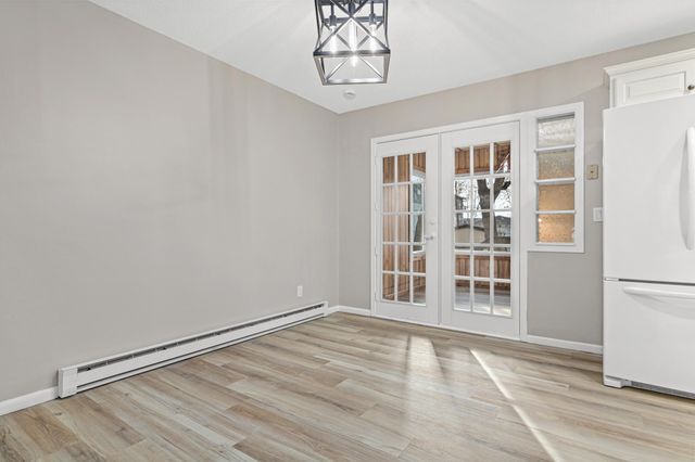 35 Knollwood Street W, Annandale, MN 55302