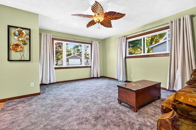 113 E CAMERON STREET, New London, WI 56961