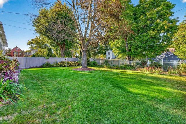 113 E CAMERON STREET, New London, WI 56961