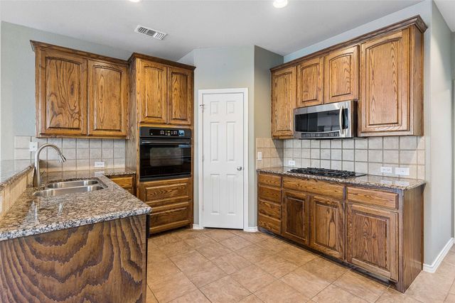 1908 Canyon Wren Drive, Mckinney, TX 75071