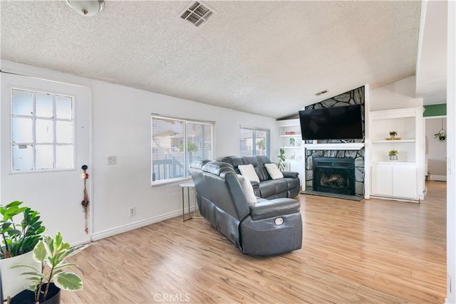 4080 Pedley 155, Jurupa Valley, CA 92509