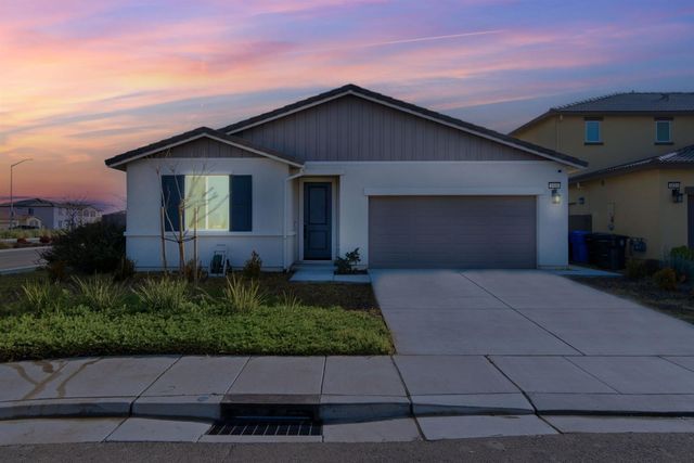 1808 Tiki Ave, Manteca, CA 95337