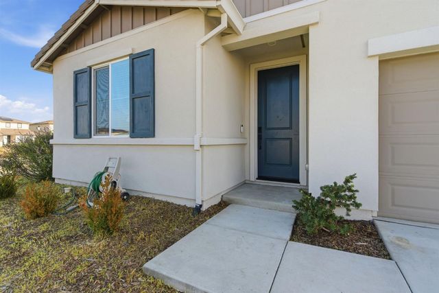 1808 Tiki Ave, Manteca, CA 95337