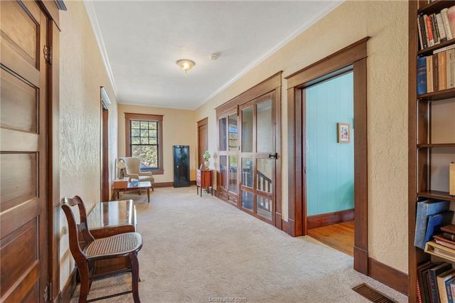 501 W Buck Street, Caldwell, TX 77836