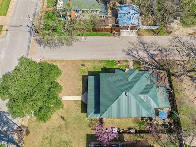 501 W Buck Street, Caldwell, TX 77836