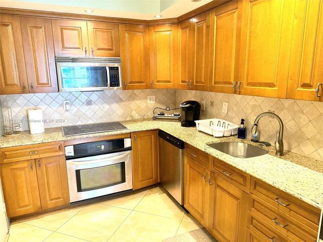 3901 S Ocean Dr 7O, Hollywood, FL 33019