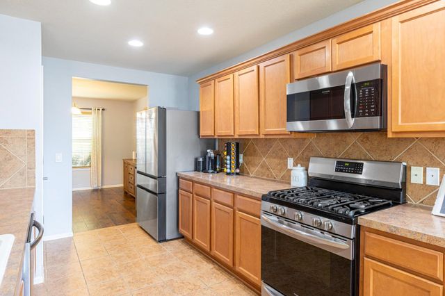 1001 Sweet Gum DR, Kyle, TX 78640