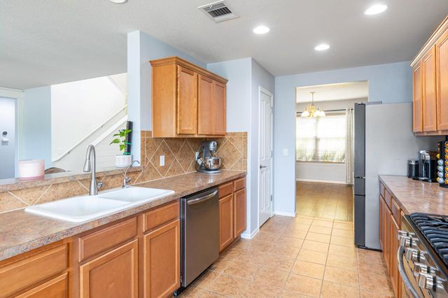 1001 Sweet Gum DR, Kyle, TX 78640