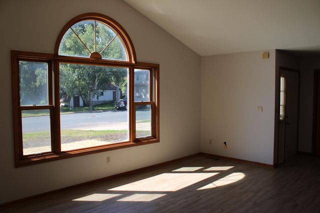 101 7th Street NE, Kasson, MN 55944