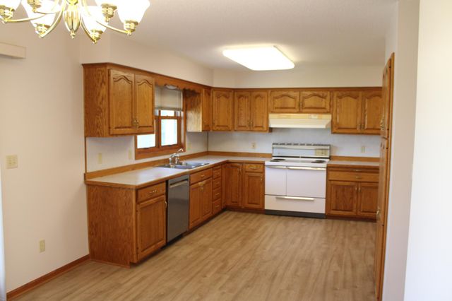 101 7th Street NE, Kasson, MN 55944